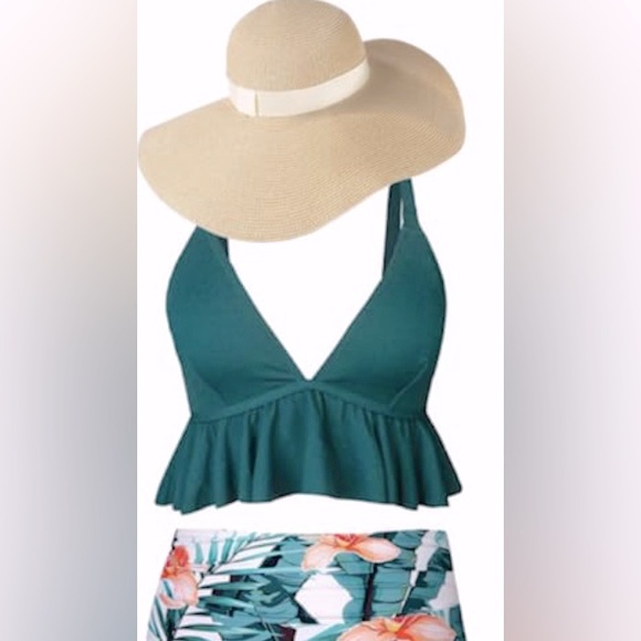 V-Neck Ruffle Hem Bikini Top - Picture 6 of 10